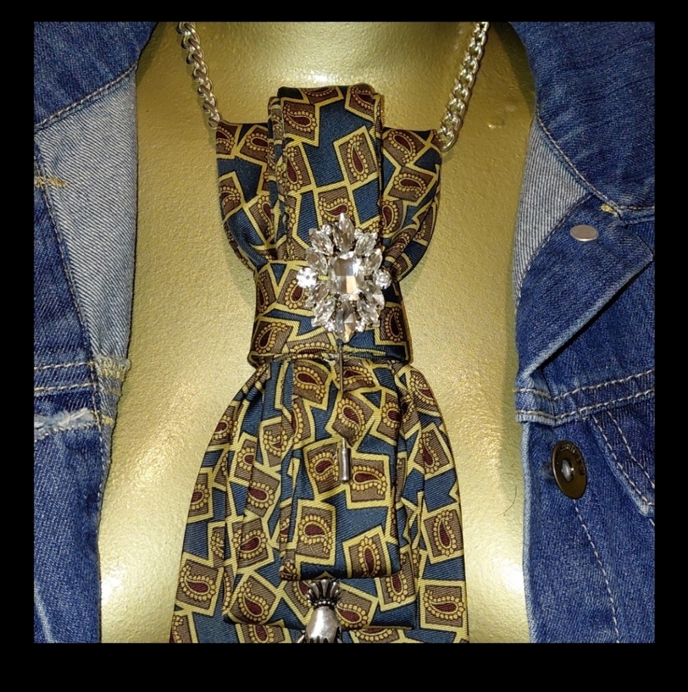 Handcrafted Upscaled Necktie Necklace W/Silver Hat Pin And Silver Brooch - Picture 2 of 6
